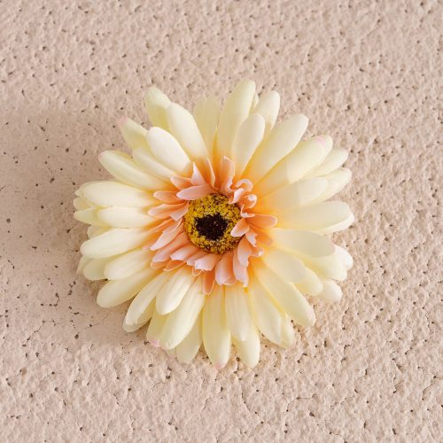 Cap de gerbera artificială 9cm – Crem  