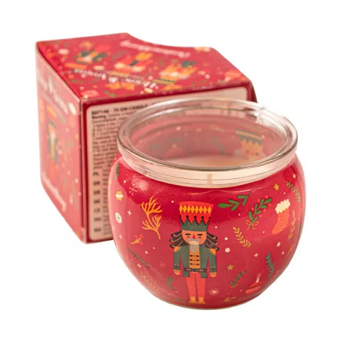 Dimineața de Crăciun, lumânare parfumată, pahar