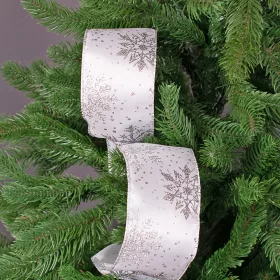   Panglică de Crăciun din satin cu fulgi de zăpadă strălucitori 64mm x 6.4m - Alb