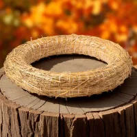 Baze pentru coroane din fân